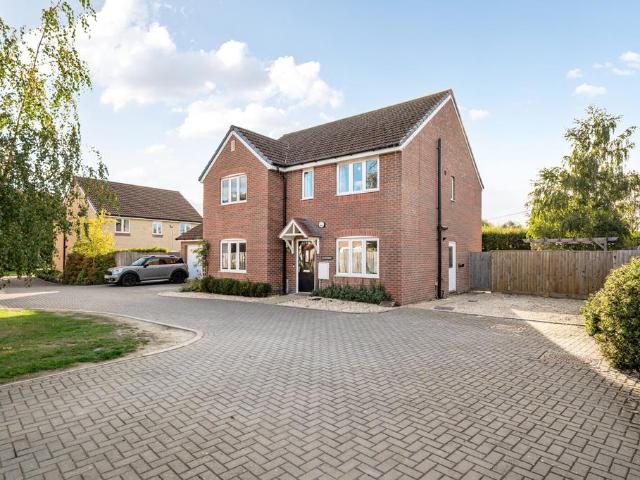 House for sale in Eastcourt, Burbage