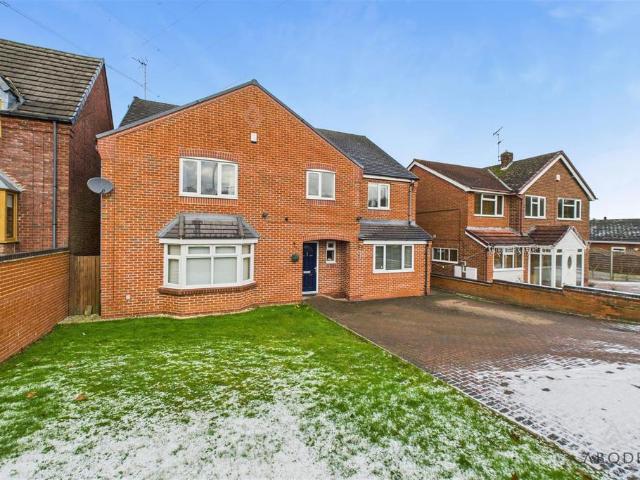 House for sale in Egginton, East Midlands