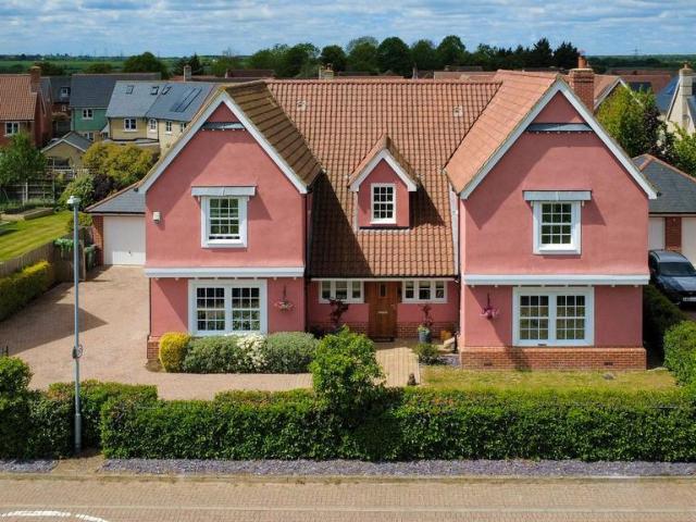 House for sale in Duton Hill, Essex