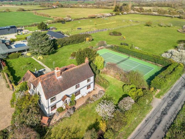 House for sale in Navestock Side, Essex