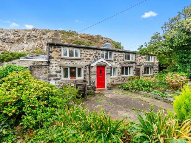House for sale in Criccieth