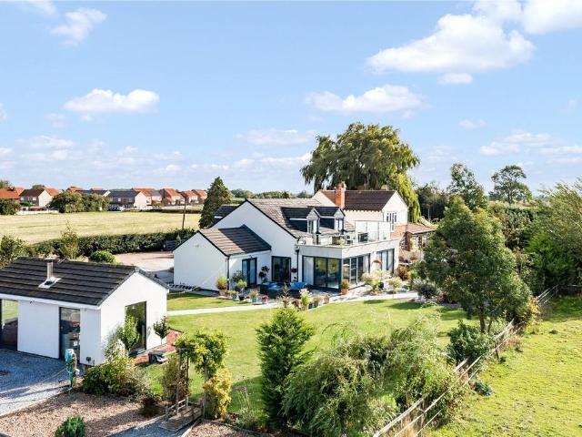 House for sale in Ulleskelf, York and North Yorkshire