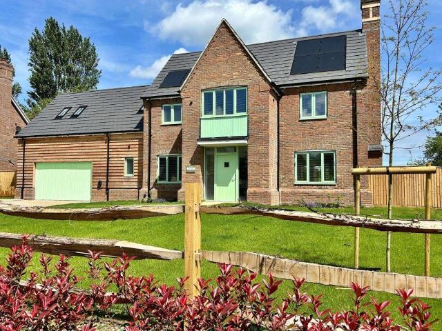 House for sale in Ashton Keynes, Wiltshire