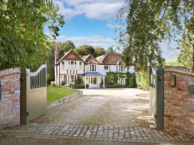 House for sale in Berghers Hill, Wooburn Green
