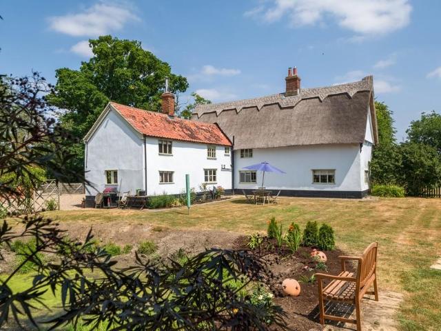 House for sale in Bedingfield, Suffolk