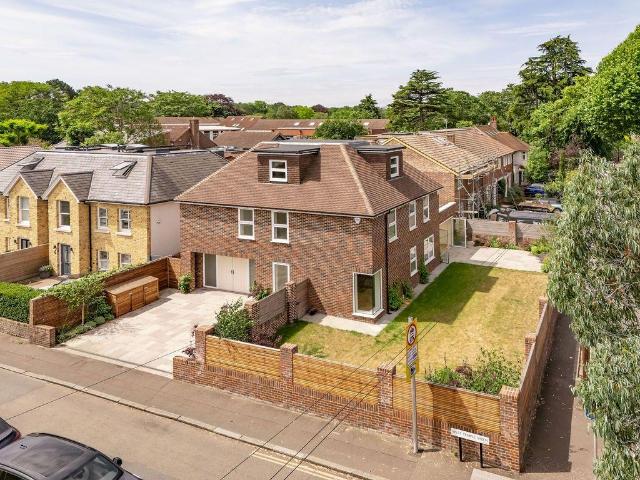 House for sale in East Sheen, Greater London