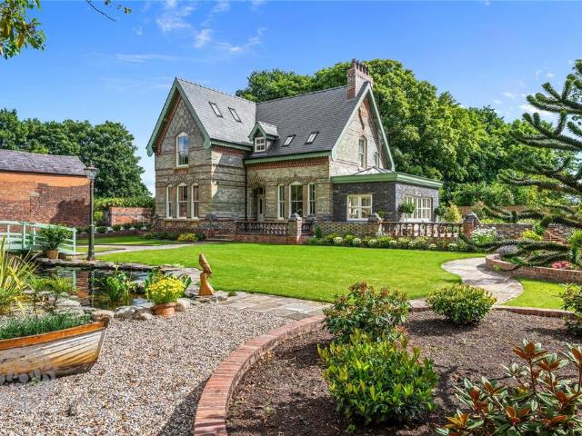 House for sale in Kenyon, Warrington
