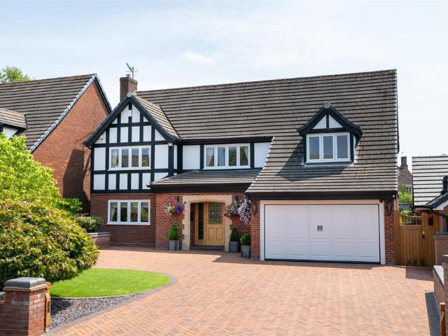 House for sale in Stourbridge, West Midlands