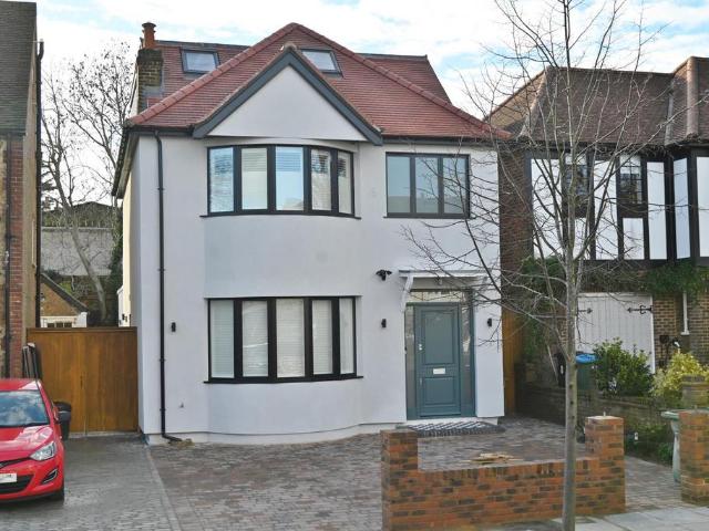 House for sale in St Margarets, Greater London