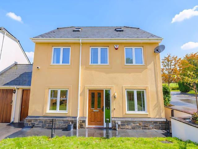 House for sale in New Court Farm, Mardy