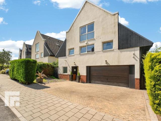 House for sale in Penarth Marina, Penarth