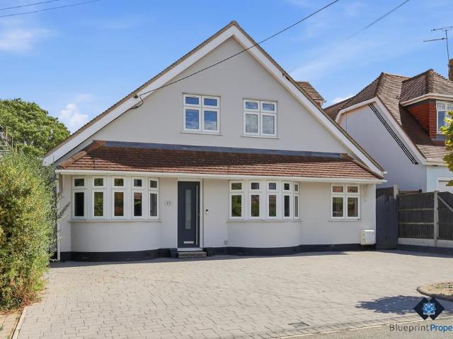 House for sale in Hutton, Navestock Side