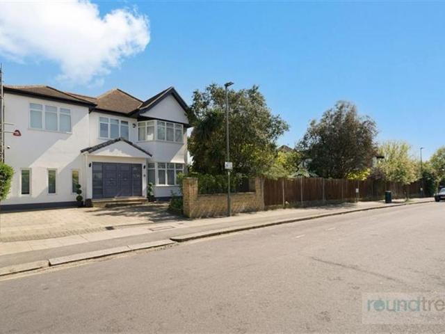 House for sale in Hendon Central, The Hyde