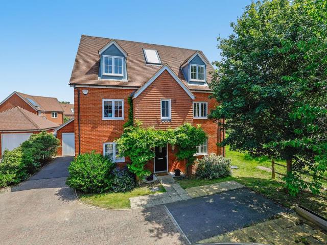 House for sale in Red Hill, Surrey