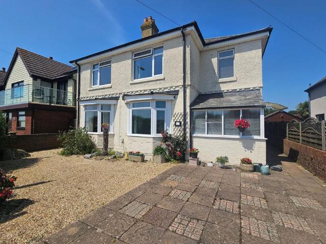 House for sale in Lee-on-the-Solent, Middlecroft