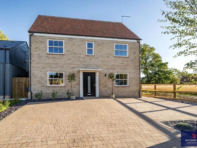 House for sale in Woodditton, Barway