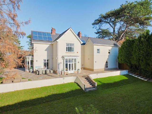 House for sale in Gowerton, Wales