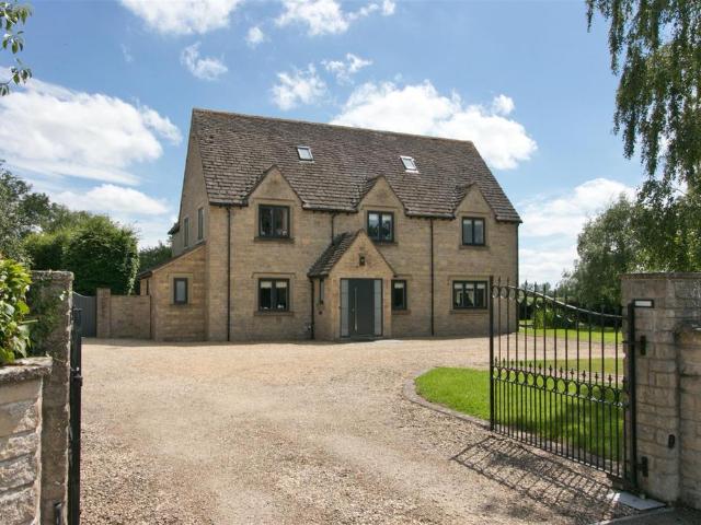 House for sale in Brinkworth, Wiltshire