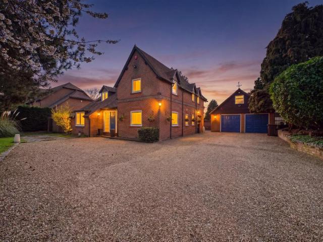 House for sale in Winnersh
