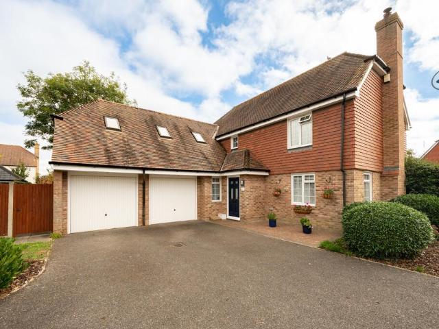 House for sale in Horsham, West Sussex