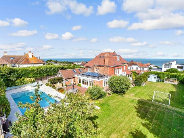 House for sale in Kingsgate, Thanet