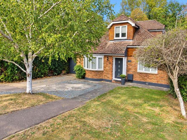 House for sale in Cuffley, Welwyn Hatfield