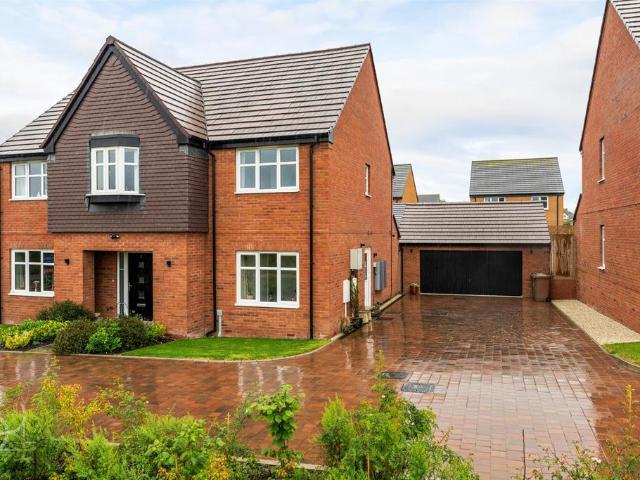House for sale in Drakes Broughton and Wadborough, Crookhill