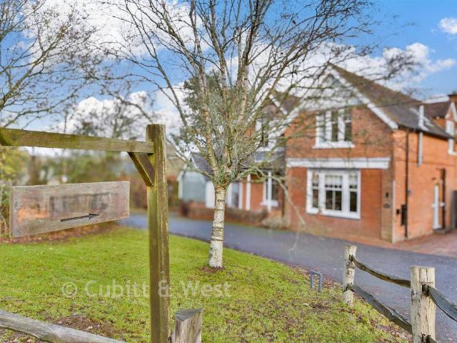 House for sale in Pachesham Park, Surrey