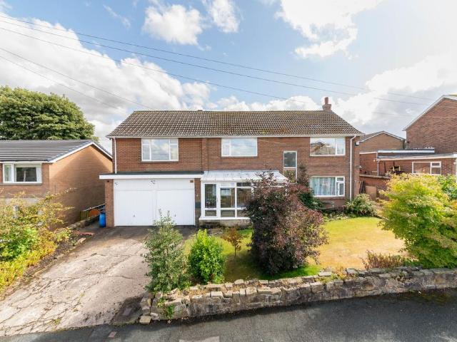 House for sale in Wooldale, West Yorkshire