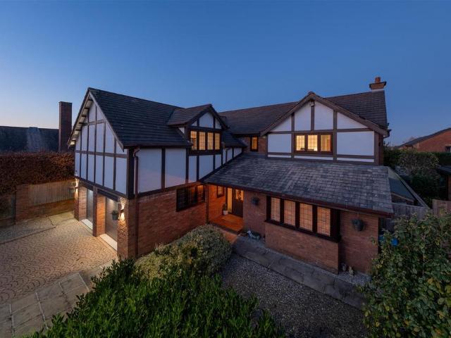 House for sale in Kingsmead, Davenham