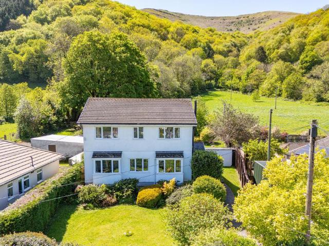 House for sale in Llanfoist Fawr, Llanfoist