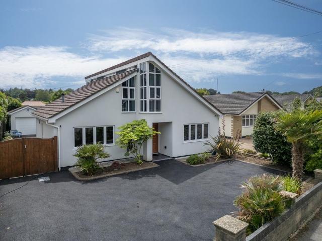 House for sale in Alder Hills, Poole