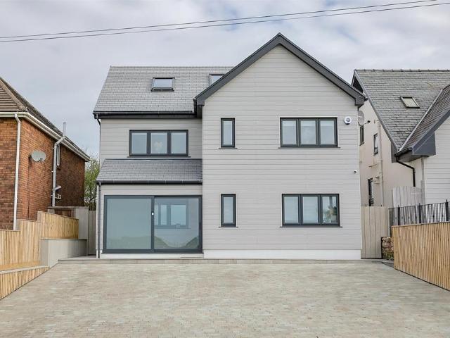 House for sale in Three Crosses, Wales
