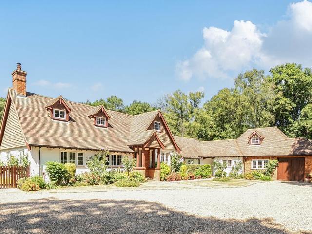 House for sale in Pouchen End, Hertfordshire
