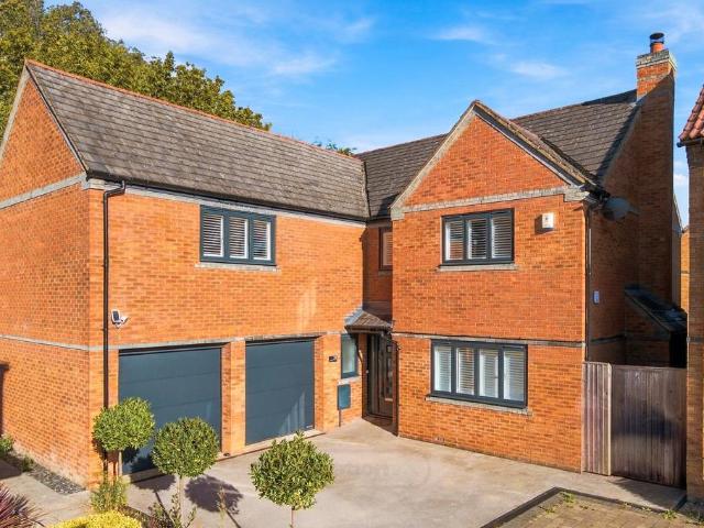 House for sale in Grange Farm, Milton Keynes