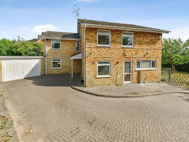 House for sale in Whitehill, King's Walden