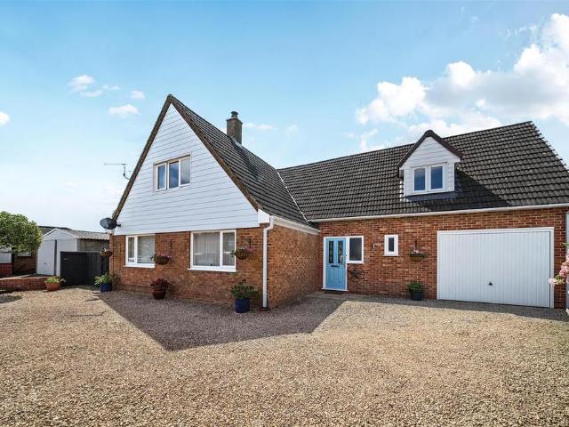 House for sale in Devizes, Wiltshire