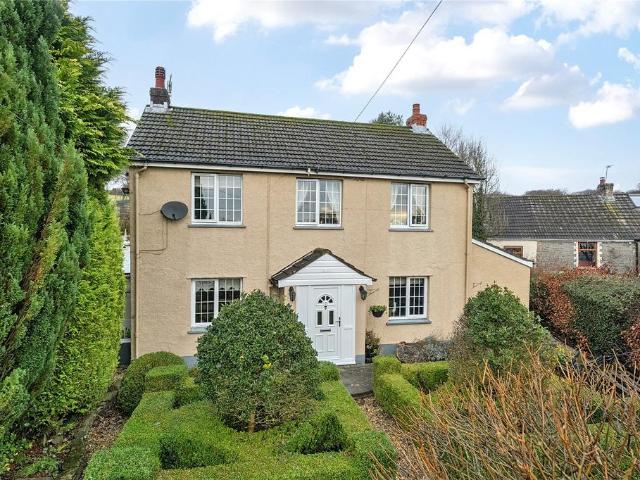 House for sale in Man-moel, Argoed