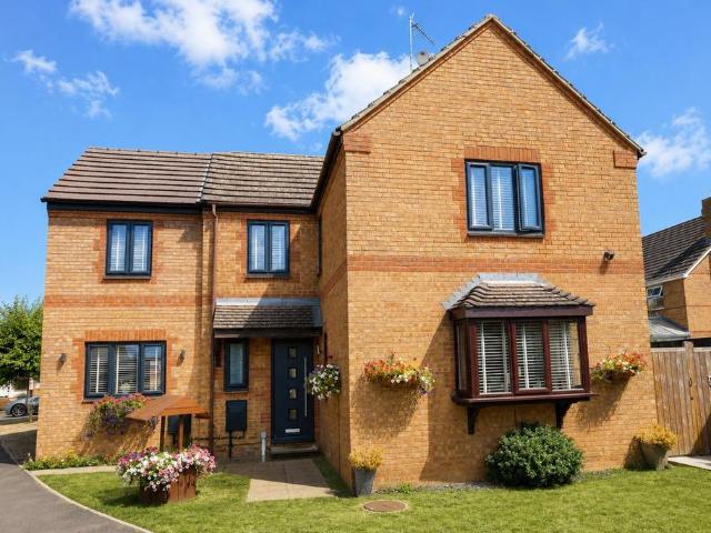 House for sale in Bugbrooke