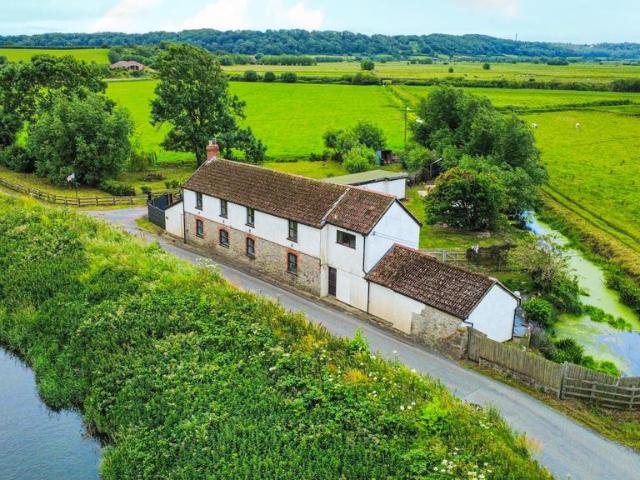 House for sale in Burrowbridge, Somerset
