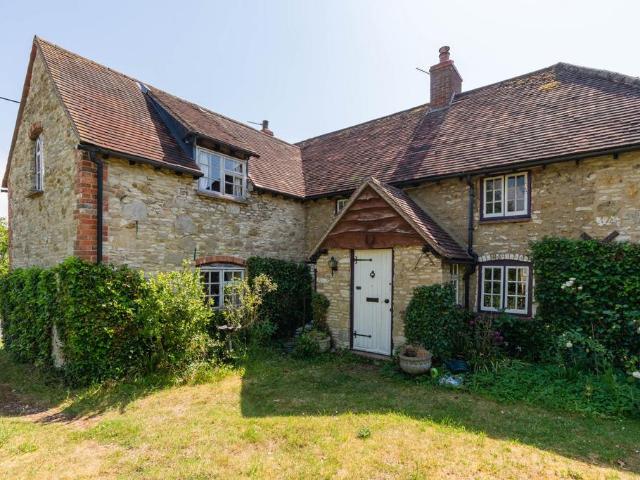 House for sale in Berrick Salome, Oxfordshire