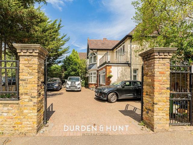 House for sale in Wanstead, Greater London