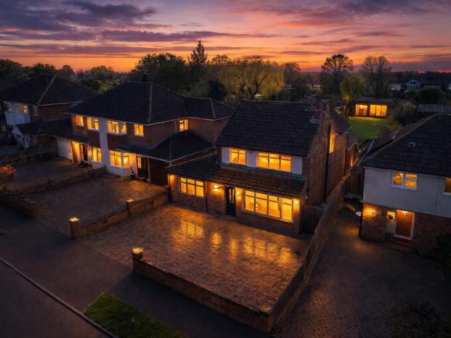 House for sale in Bedgrove, Aylesbury