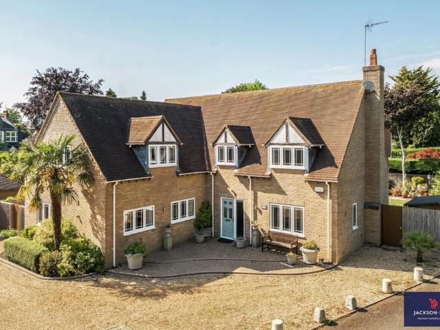 House for sale in White Hills, Kingsthorpe