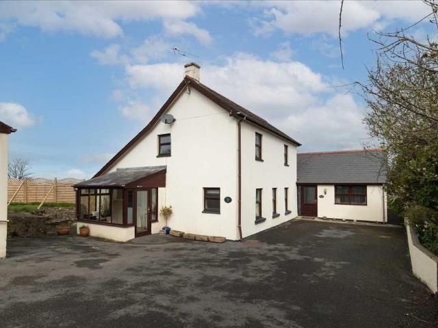 House for sale in Pentlepoir, Wales