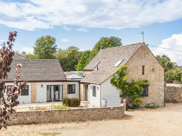 House for sale in Upper Minety, Wiltshire