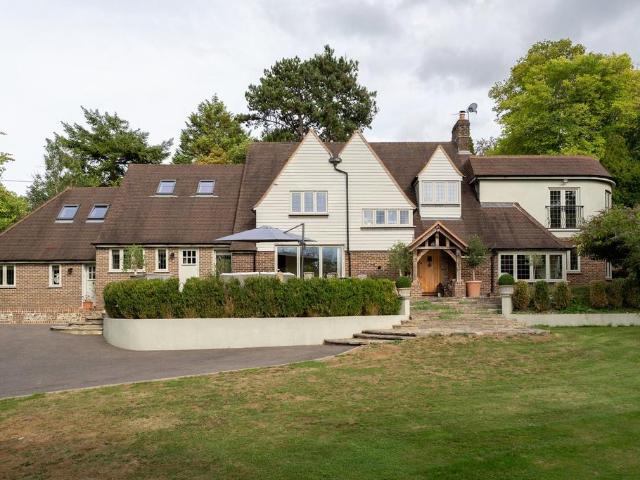 House for sale in Red Hill, Surrey