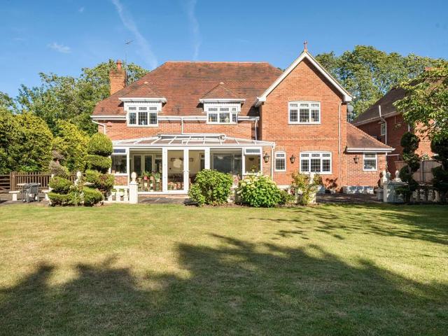 House for sale in Winnersh