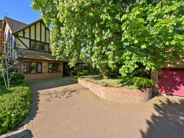 House for sale in Furze Platt, Maidenhead