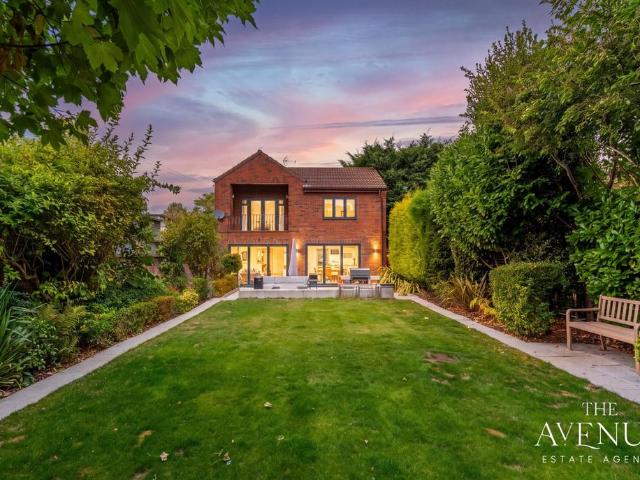 House for sale in Barton In Fabis, East Midlands